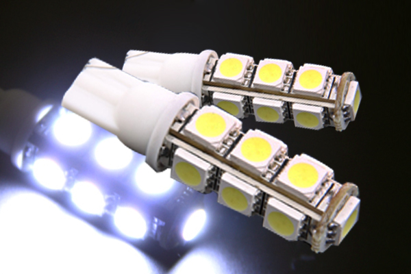 Bílá parkovací žárovka T10 - 13 x LED SMD - bezpaticové, 1ks