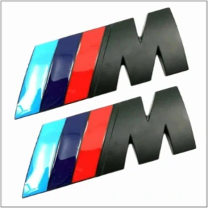 2x Samolepka 3D M, 45x15mm, barva černá/červená/modrá, velikost M