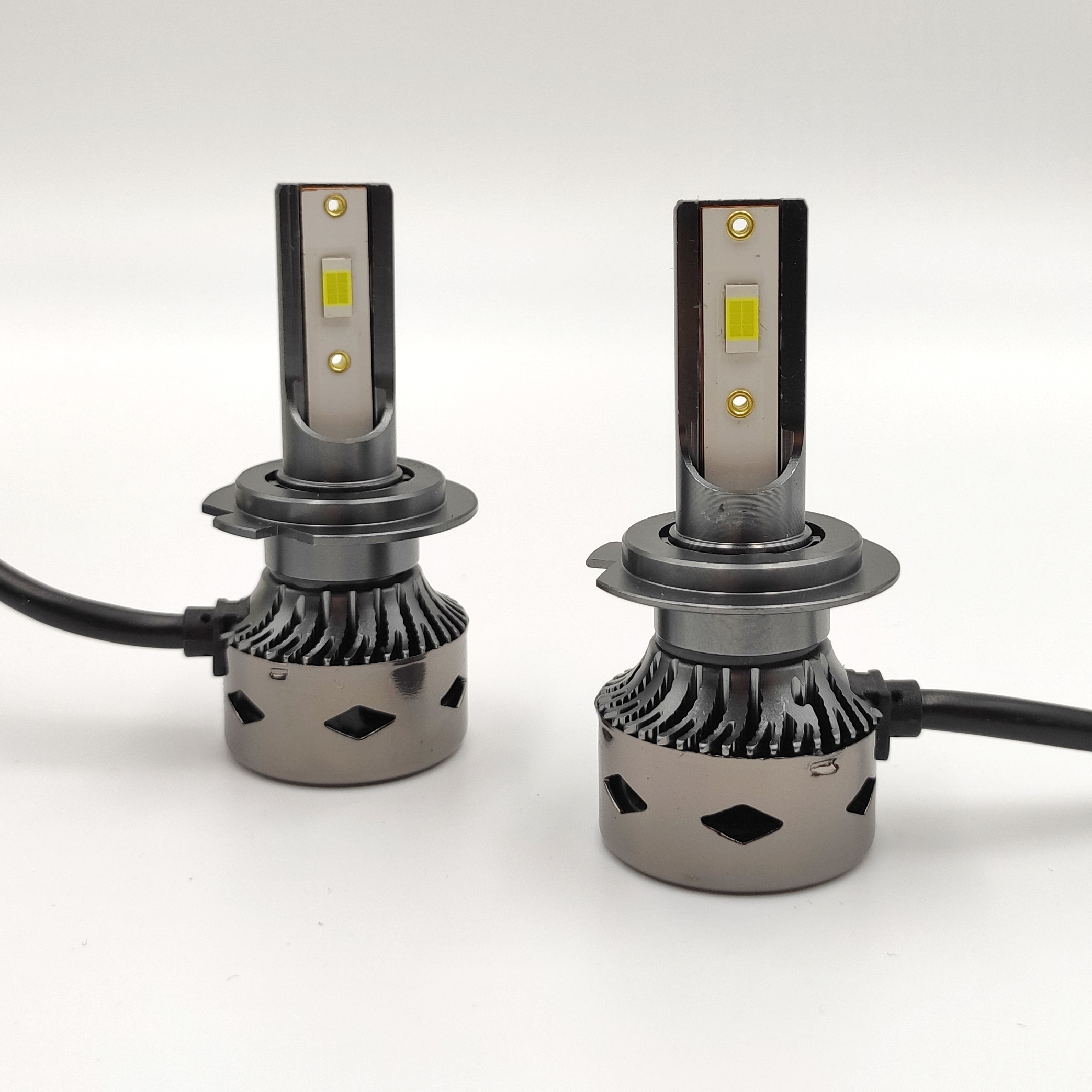 LED D8 autožárovka H7 4800LM 2x42w cree canbus 6000k - sada 2ks