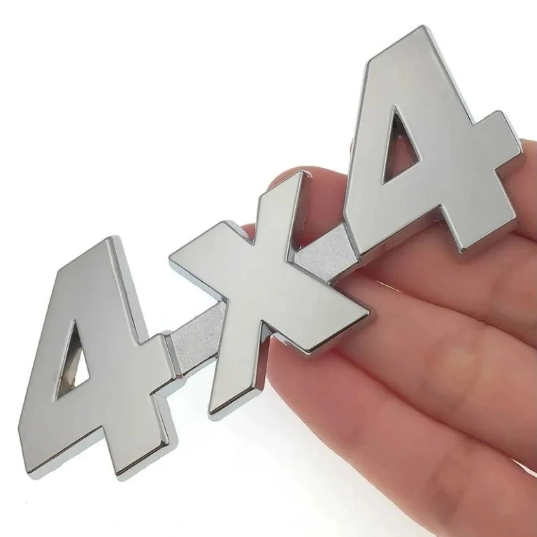 2x Samolepka 3D 4x4, barva chrom